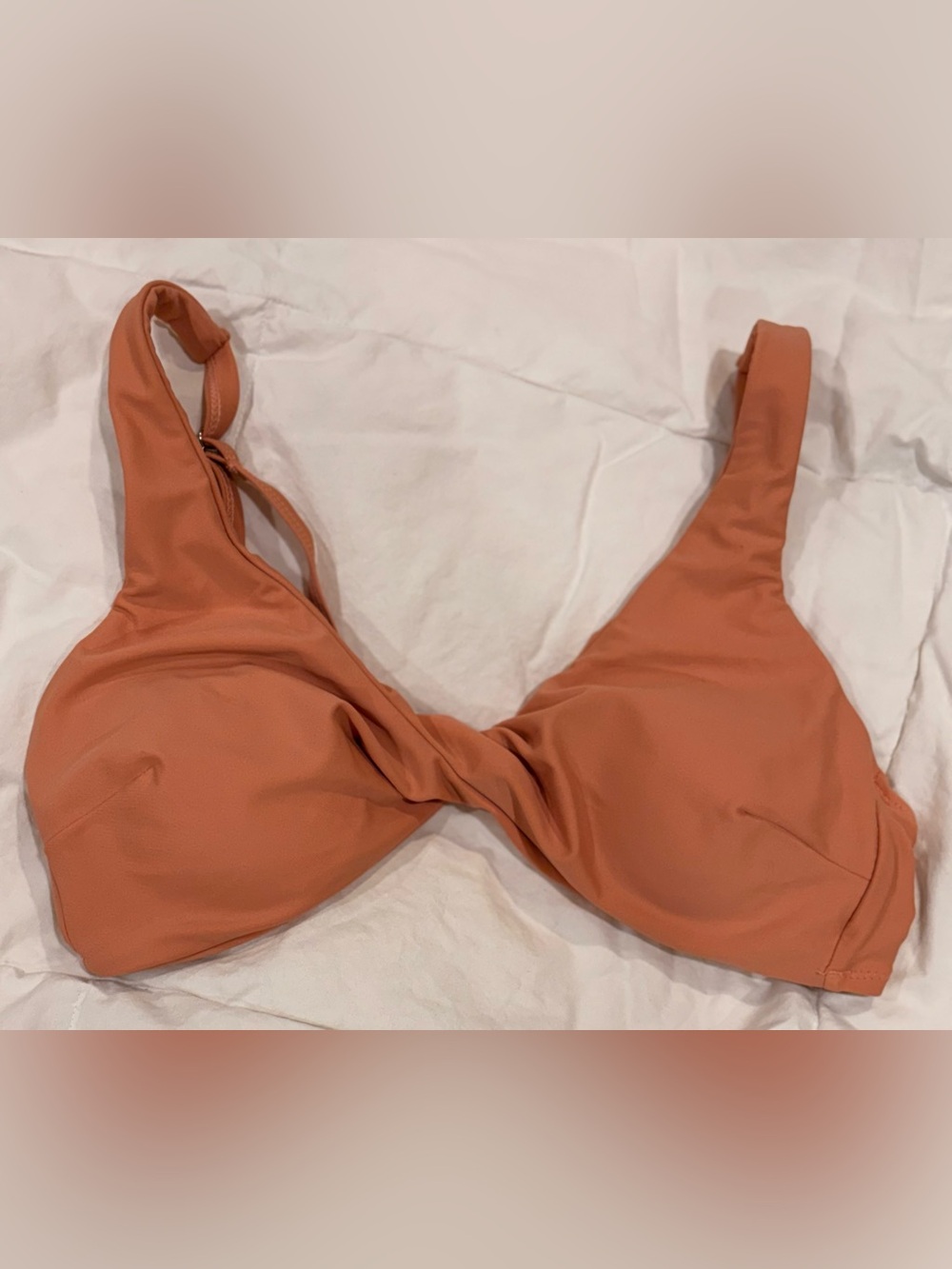 Cupshe Twist Front Bikini Top Peachy Tan Size Small - Picture 2 of 4